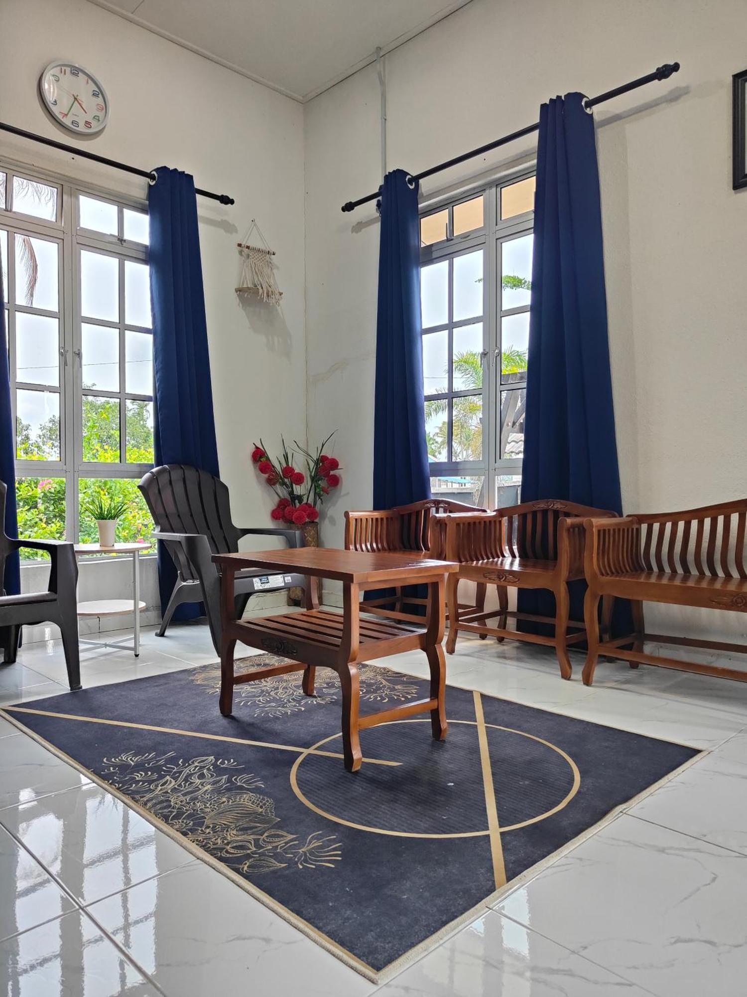 Penarik Baru Homestay Кампунг-Пенарік Екстер'єр фото